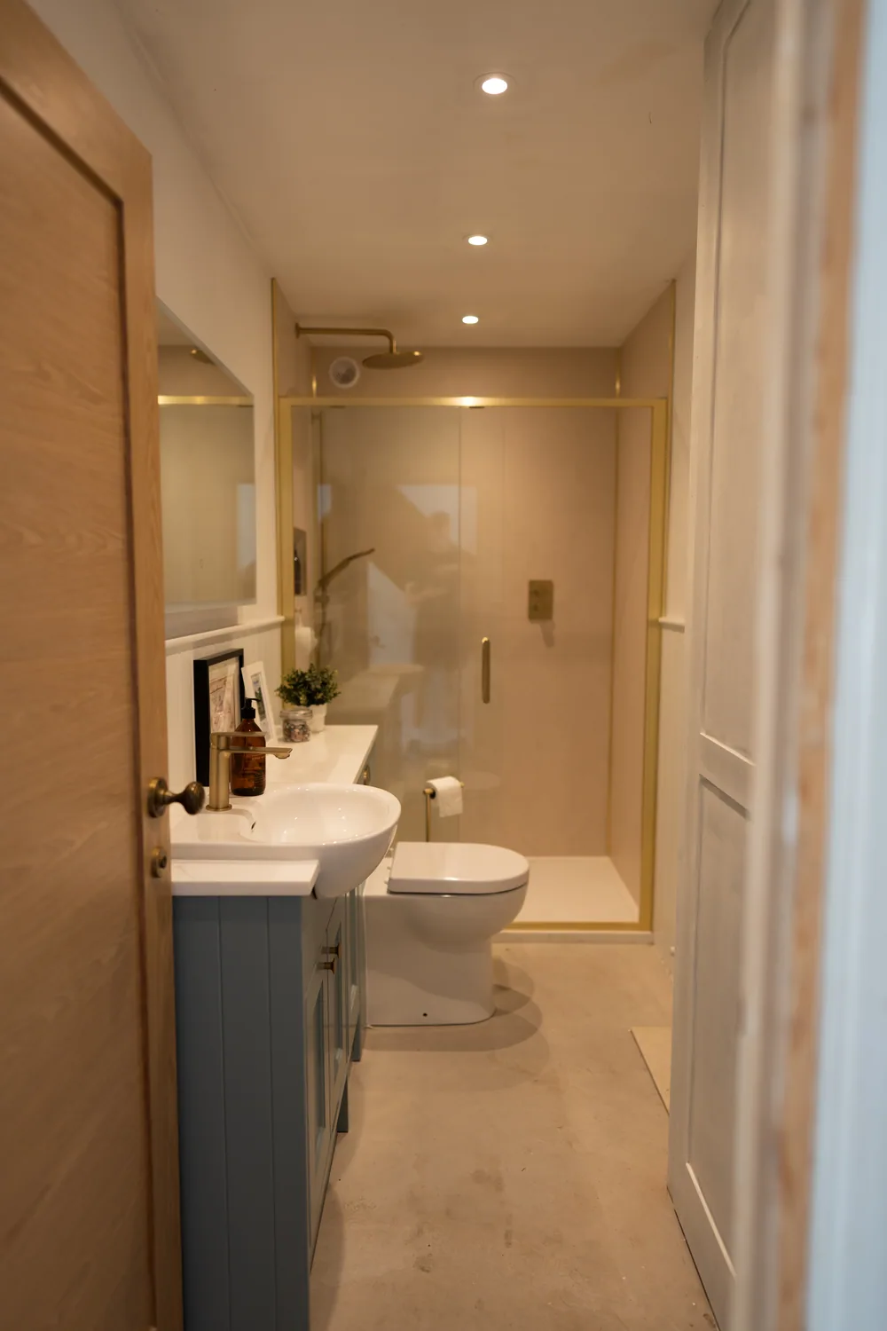 A new ensuite of the kind fitted in a loft conversion